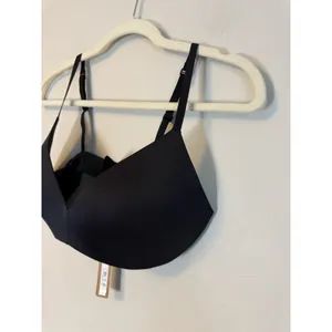 SKIMS Wireless Form Push Up Plunge Bra Size 36C Onyx Black NWT $54 thumbnail 2