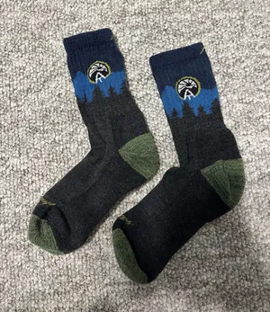 Darn Tough Socks Gray thumbnail 1