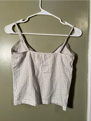 Brandy Melville Women's One Size Camisole Tank Top White Gray Heart Pattern Lace thumbnail 4