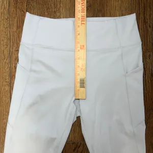 Fabletics PureLuxe High Waisted Cropped Leggings Pockets Cream‎ Womens Small thumbnail 6