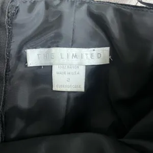 The Limited Elegant Black Strapless Mini Dress with Sweetheart Neckline 2 thumbnail 5