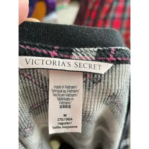 Women's Victoria's Secret Plaid Long Sleeve Tee M Black Pink thumbnail 2