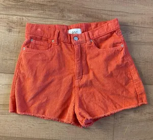 BDG Size 27 or 4 Corduroy orange mom jean shorts thumbnail 2