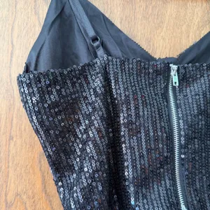 Boutique Black Sequin Sz M Womens Cropped Camisole Zip Up Rave Festival Party Going Out thumbnail 5