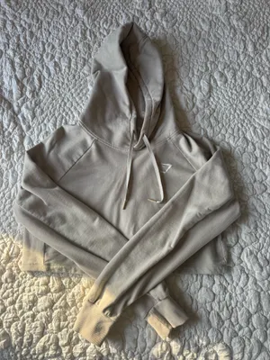 Gymshark cropped hoodie thumbnail 1