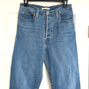 Levi’s Ribcage‎ Straight Ankle High Waist Jeans Size 29 thumbnail 3