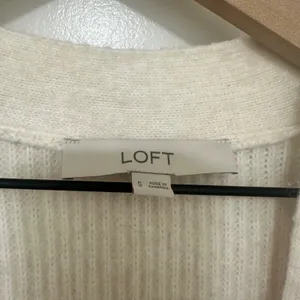 LOFT | Women's Cream Knit Button Front Ribbed Long‎ Sleeve Cardigan Sweater, S thumbnail 3