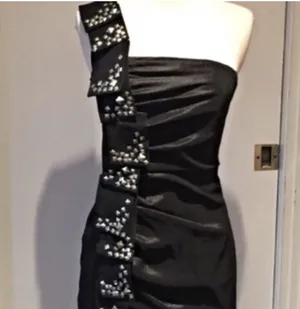 Jessica McClintock Black One-Shoulder Cocktail Dress with Stud Embellishment thumbnail 5
