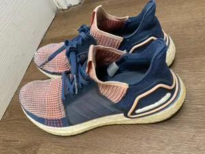 Adidas Ultraboost 19 Women's Size 10.5 Running Shoes thumbnail 4