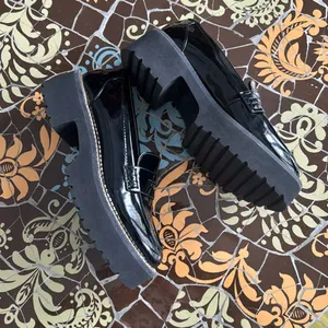 DKNY BLACK PATENT LEATHER LIAFER Sz: 5.5 thumbnail 4