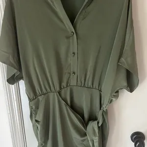 Showpo Ameleth Collared Wrap Front Mini Dress in Olive Size 8 Green thumbnail 7