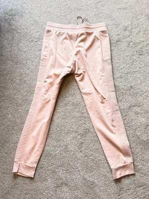 Light Pink joggers/sweatpants. The sweatshirt project. Size L thumbnail 2