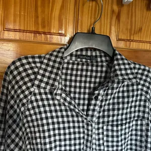 Black and White Checkered gingham Shirt Size L thumbnail 2