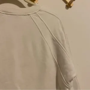 Athleta Off-White Super Soft Pullover size Small thumbnail 9