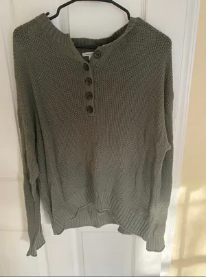 American Eagle Green Sweater thumbnail 1