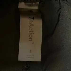 Aritzia TNAction Women's Black Relaxed Yoga Workout Athletic Mini Shorts Size S thumbnail 4