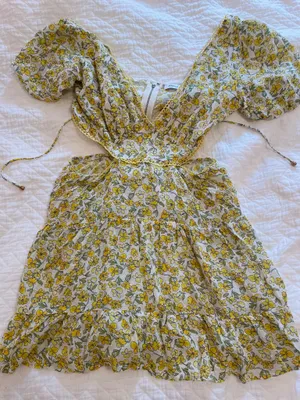 Boutique Floral Dress thumbnail 4