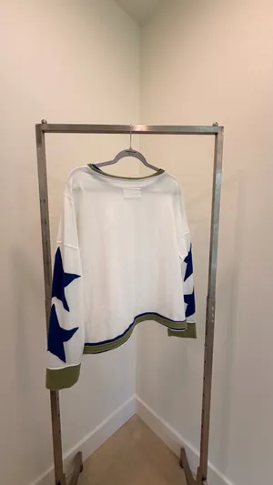 Amazon Women's White Knit Pullover Sweater Crew Neck Blue Star Sleeves L thumbnail 4
