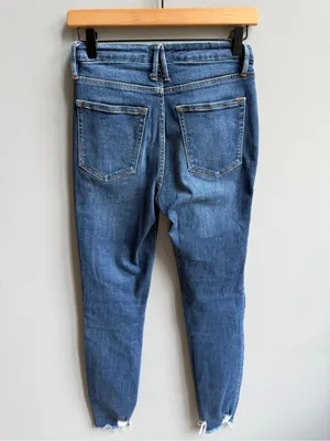 Good American Good Legs Chewed Hem Skinny Jeans Size 4/27 Style GLCH367T thumbnail 7