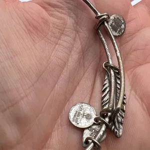 Alex and Ani Feather‎ Charm Bangle Bracelet Silver tone thumbnail 4