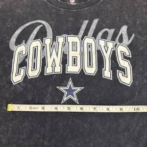 NFL Women’s Dallas Cowboys Athletic Short Sleeved Shirt Size small Relaxed NFL thumbnail 3