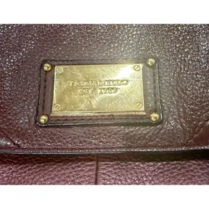 Tignanello Burgundy Pebbled Leather Crossbody Bag Gold Hardware Adjustable Strap thumbnail 6