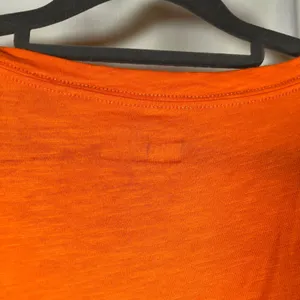 Denver Broncos‎ NFL Womens T Shirt Large Orange Football V Neck Tee thumbnail 8