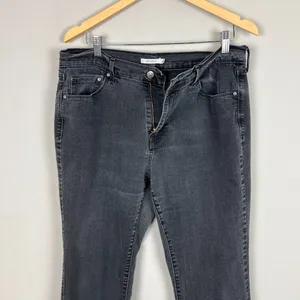 Levis 505 Straight Jeans Womens 33 Charcoal Black Gray High Rise Stretch Crop‎ thumbnail 7