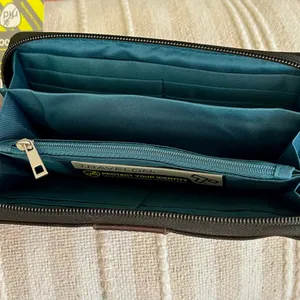 Travelon Safe ID Black Canvas RFID Blocking Pouch Wallet/Wristlet New In Box thumbnail 3