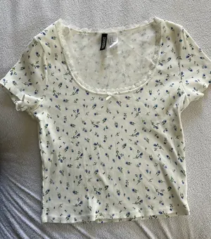 H&M Lace-Trimmed Cotton Top thumbnail 1