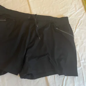 Avia Women's Running Athletic Shorts Black XXL Zippered Pockets thumbnail 2