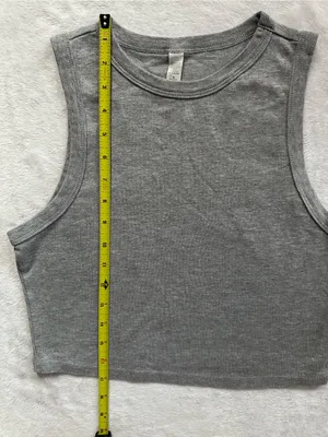 Gray Crop Tank Top Gray Size Medium Sleeveless Cropped Basic USA Strong thumbnail 2