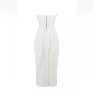 HOUSE OF CB 'Amorata' Ivory Pleated Maxi Dress thumbnail 2