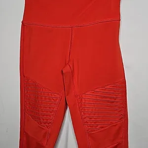 Alo yoga high rise workout moto leggings red cherry sz Medium thumbnail 5