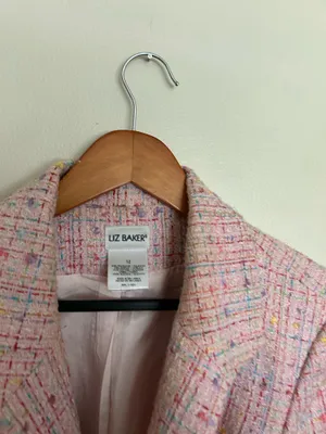 Vintage pink blazer thumbnail 4