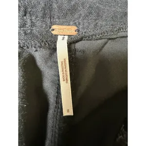 Free People Hit‎ Back Slim Flare Pants Black Velvet Women's Size 8 thumbnail 11