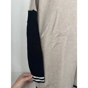 Joseph A Oversize V thumbnail 4