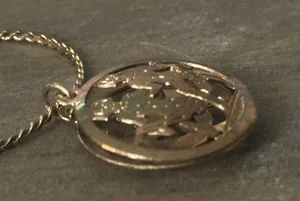 Vintage Gemini Twins Pendant Necklace thumbnail 4