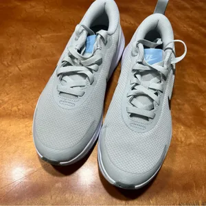 Nike Promina Walking Shoes Light Gray Metallic Sneakers size 7.5 thumbnail 4