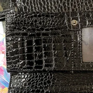 Kenneth Cole Reaction black patent leather wallet thumbnail 10