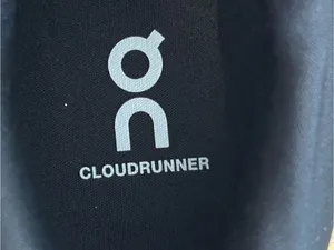ON CLOUDRUNNER black athletic training running shoes sneakers women’s 8 new thumbnail 6