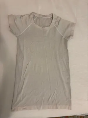 Lululemon Swiftly Tech Short Sleeve Shirt thumbnail 1