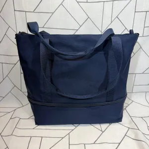 Lo & Sons Catalina Deluxe Tote Navy Blue Canvas Travel Weekend Bag READ thumbnail 2