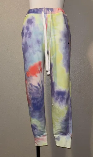 Nike Joggers thumbnail 1