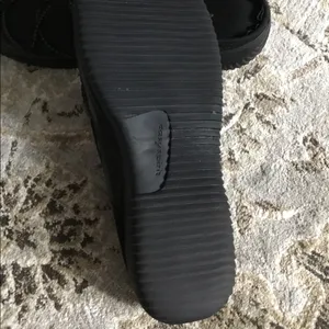 Easy Spirit Comfy casual slip ons 🖤🖤 thumbnail 4
