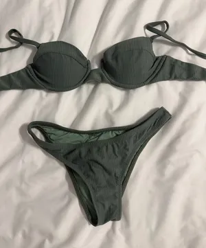 Dippin' Daisy's Bikini Set thumbnail 1