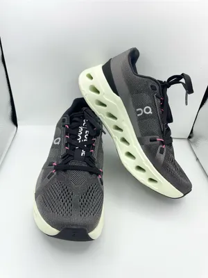 On Cloud Eclipse women’s running sneakers Size 8.5 gray/green Black thumbnail 4