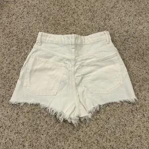 ‼️Zara Denim Shorts‼️ thumbnail 3