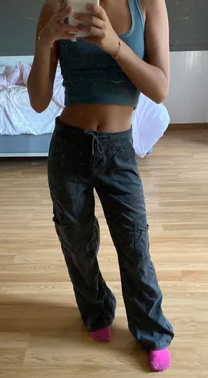 American Eagle Outfitters Cargo Pants thumbnail 1