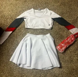 Cheerleader Costume White Size M thumbnail 1